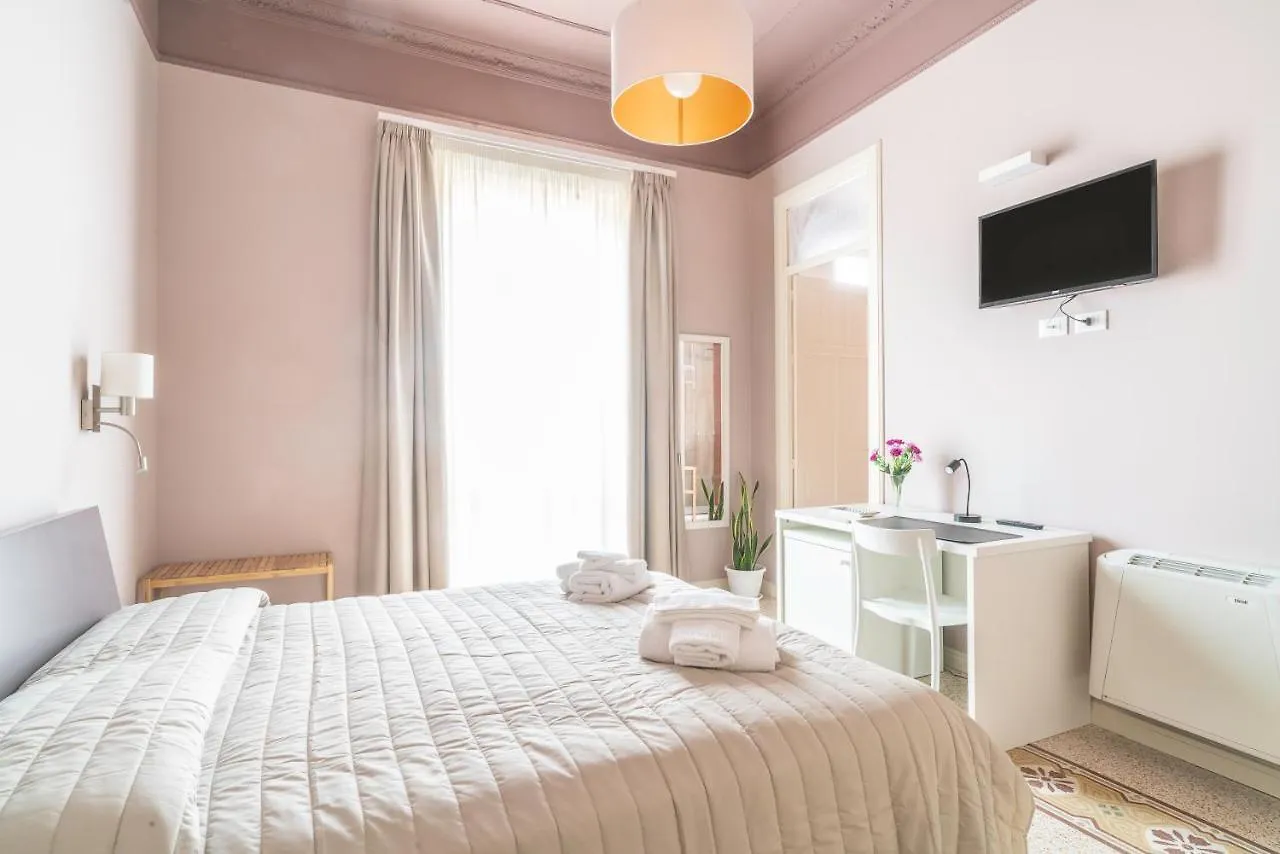 B&B Handy Palermo Alojamento de Acomodação e Pequeno-almoço