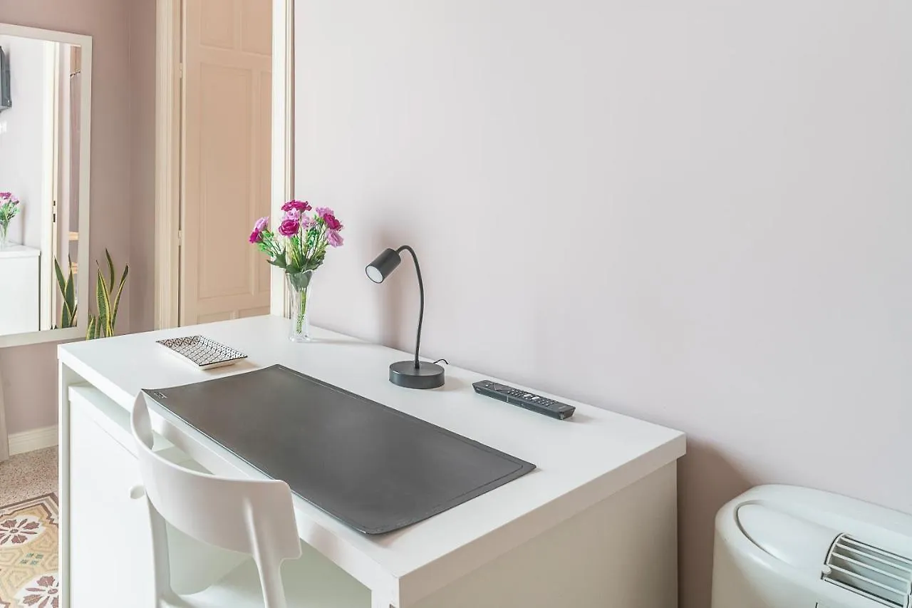 B&B Handy Palermo Alojamento de Acomodação e Pequeno-almoço